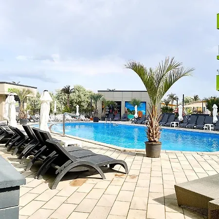 Cosmic At The Sea In N Pool * Năvodari